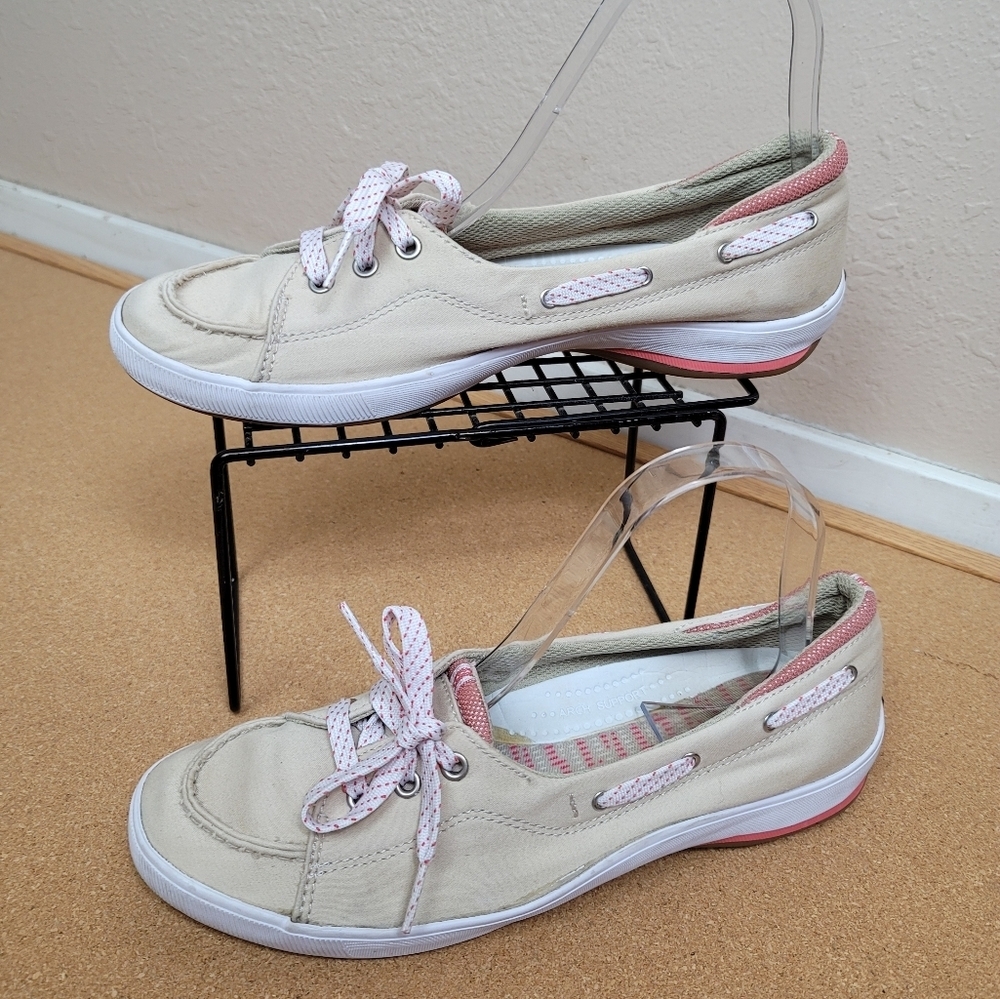 keds Woman's Sneakers
Size 8.5M
Beige pink white